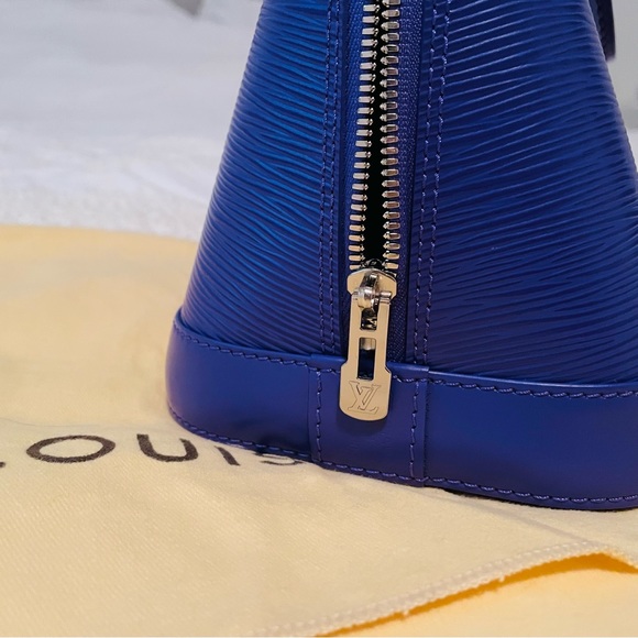 LV Alma PM tote bag - Picture 3 of 8